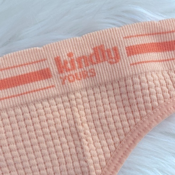 Kindly yours peach waffle knit thong - Picture 3 of 6